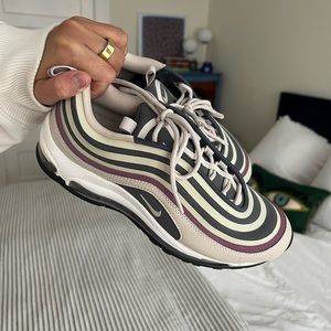Nike Women’s Air Max 97 SE Desert - Brand new